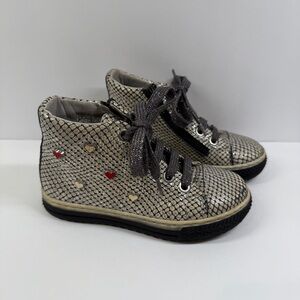 Ciciban Girls Leather High Top Shoes Canadian Size 26 / US Toddler 9.5